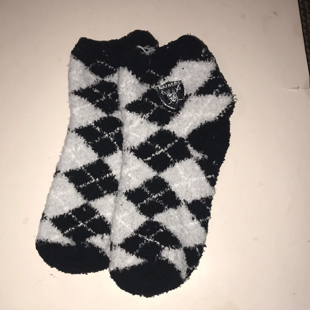 NWOT Women’s NFL Raiders Lounge Socks